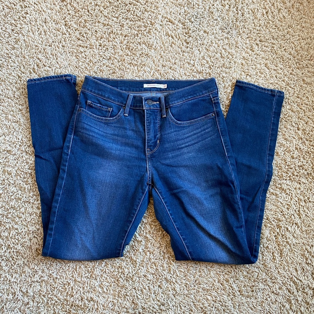 Women’s Levi Jeans